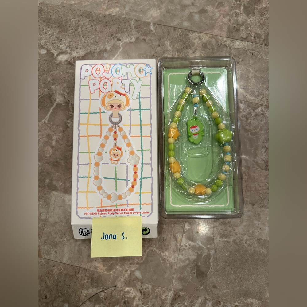 Pop Bean Pajama Party Mobile Phone Chain — Pucky (Crocodile)